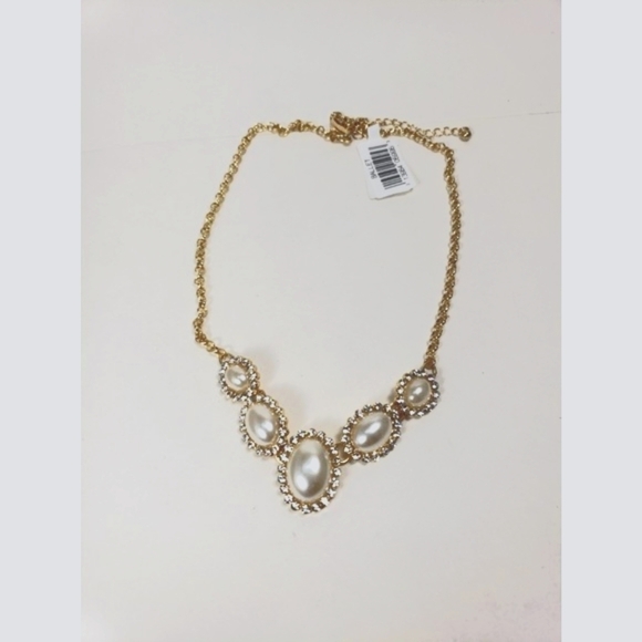 Women's Polished Gold tone Oval Shape White Faux Pearl Crystal Drop Necklace - Picture 1 of 9